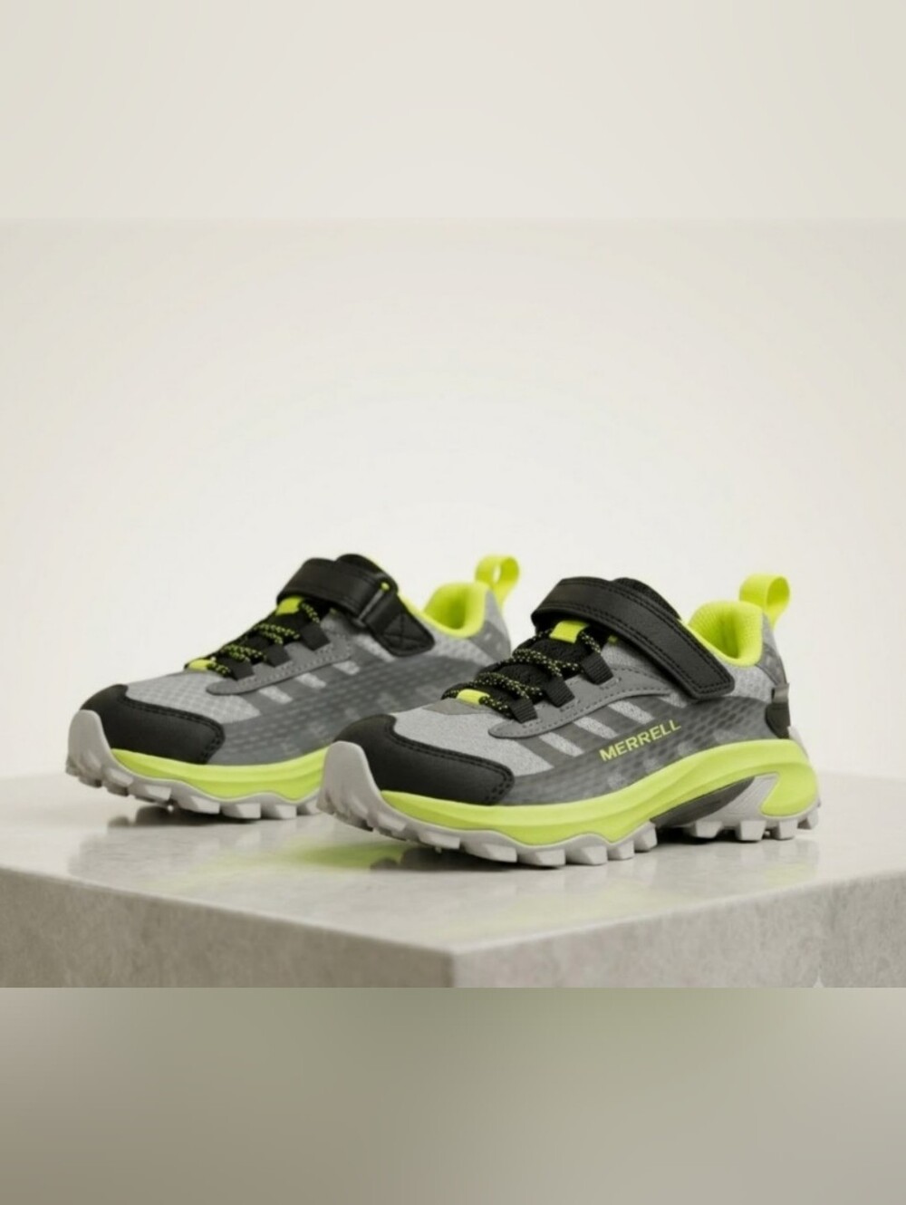 NEW! Merrell Kids Gray and Neon Lime Trail Sneakers sz 11